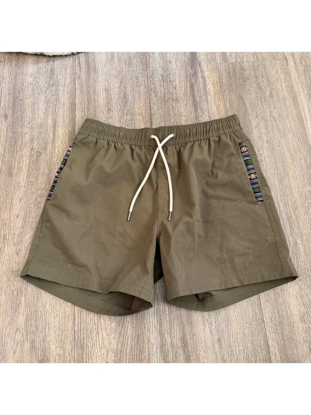 Wowie Sapien 2.0 Shorts Mens Medium Green Stretch Linerless Aztec Southwest